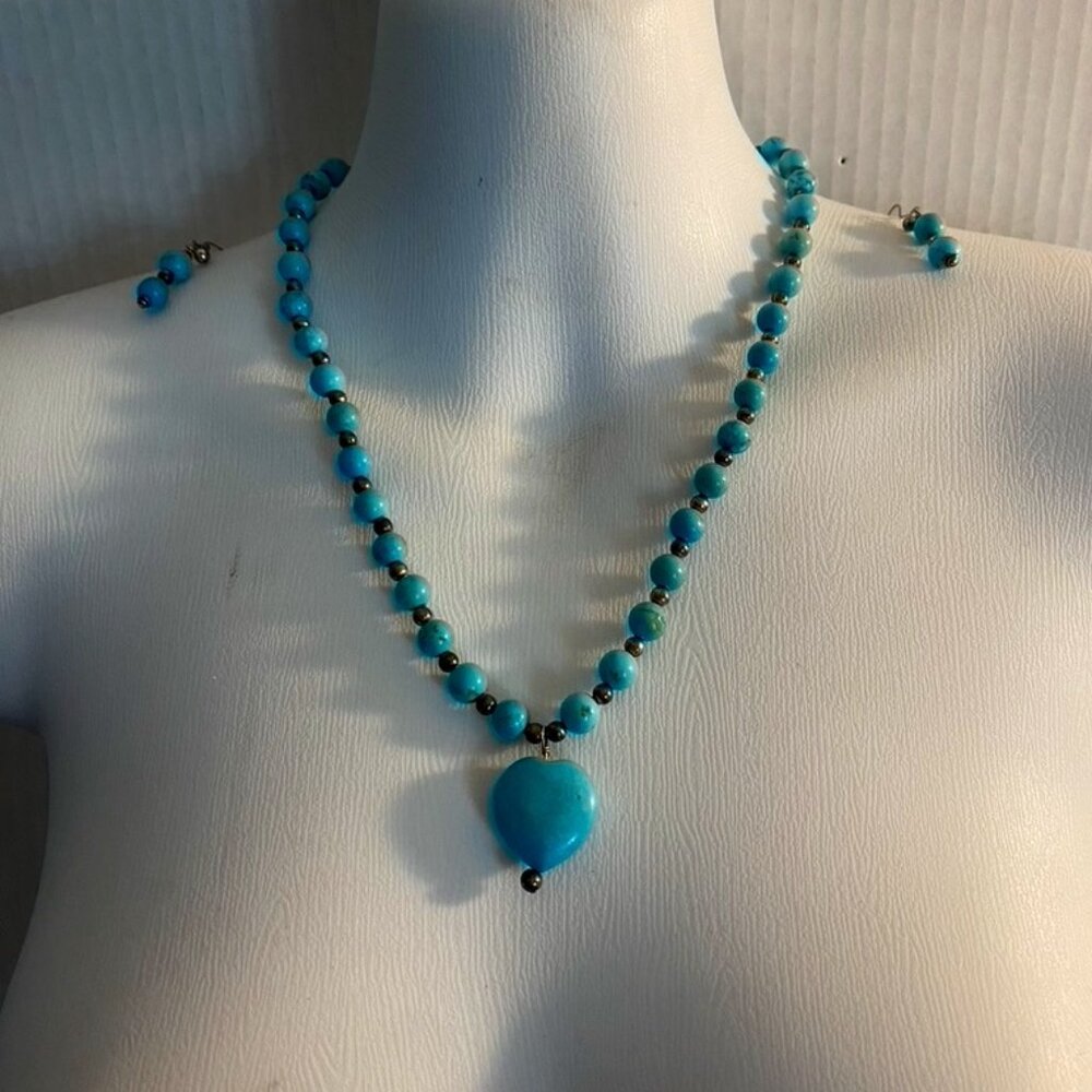 Faux Turquoise Bead 18 Inch Heart Pendant Necklace with Matching Earrings Set